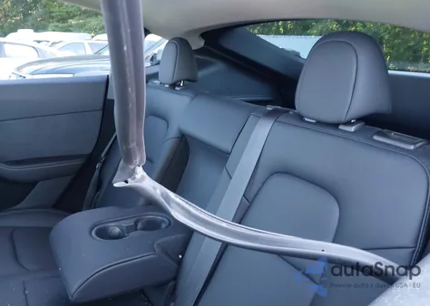 2024 Tesla Model Y Long Range Dual Motor All-Wheel Drive from USA, damaged, VIN 7SAYGDEE2RA274017